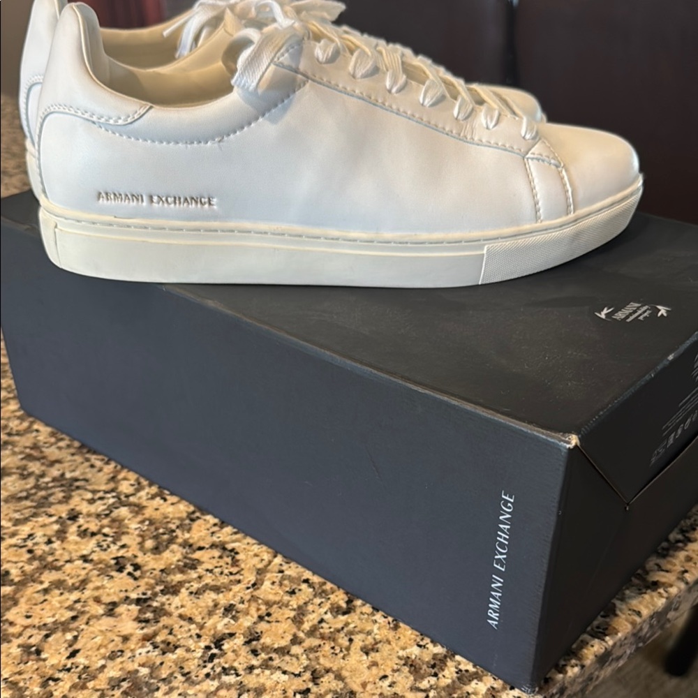 Armani Exchange Men's White Sneakers Size 9 Preowned